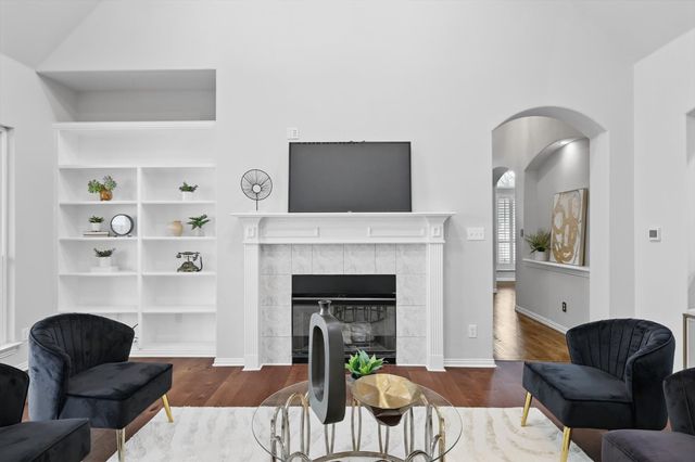 3215 Ricci Lane, Irving, TX 75062