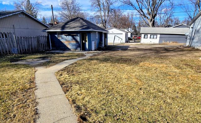 116 6th Street E, Jasper, MN 56144