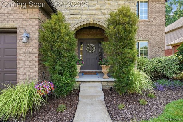 55362 Estates Lane, Macomb, MI 48042