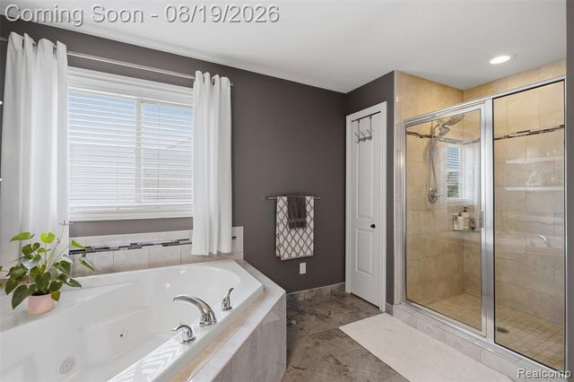 55362 Estates Lane, Macomb, MI 48042