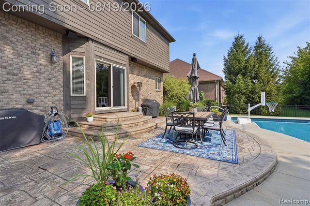55362 Estates Lane, Macomb, MI 48042