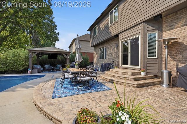 55362 Estates Lane, Macomb, MI 48042