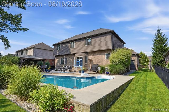 55362 Estates Lane, Macomb, MI 48042