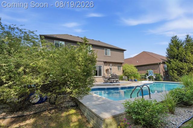 55362 Estates Lane, Macomb, MI 48042