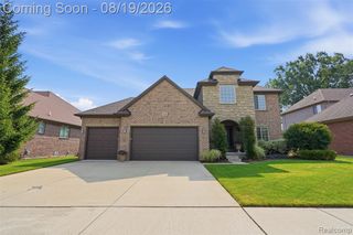 55362 Estates Lane, Macomb, MI 48042