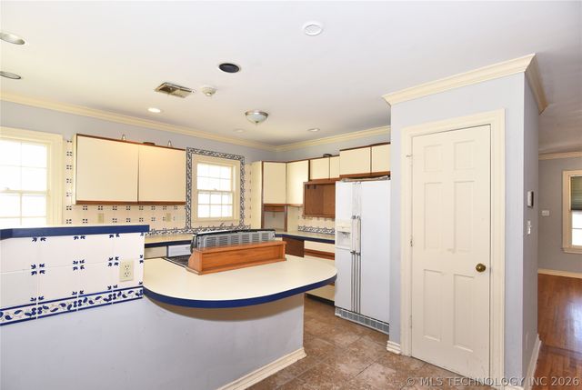 1524 S Jamestown Avenue, Tulsa, OK 74112