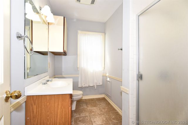 1524 S Jamestown Avenue, Tulsa, OK 74112