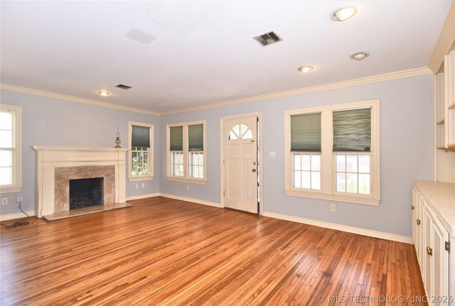 1524 S Jamestown Avenue, Tulsa, OK 74112