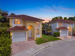 417 Kelly Lane, Weston, FL 33326