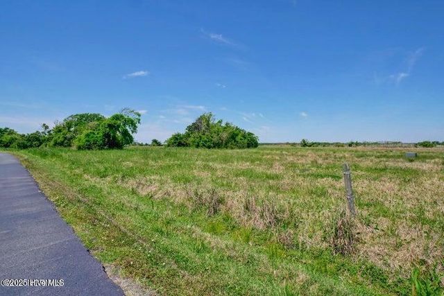 23 Hunter Heath Drive, N Topsail Beach, NC 28460