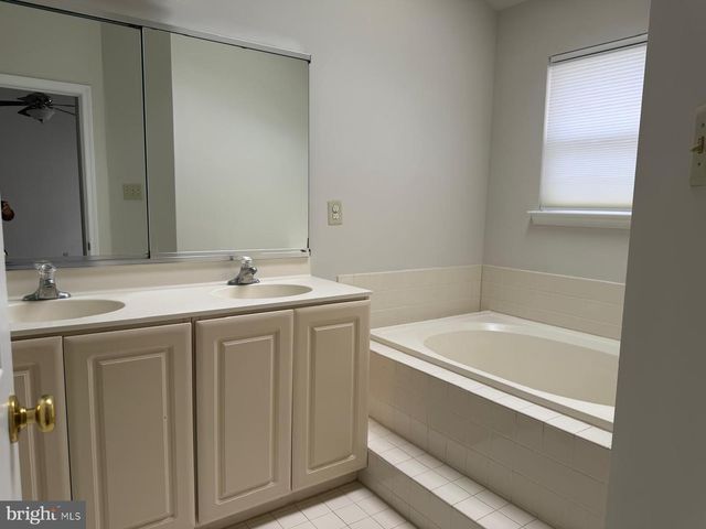 42 MADISON WAY, Downingtown, PA 19335