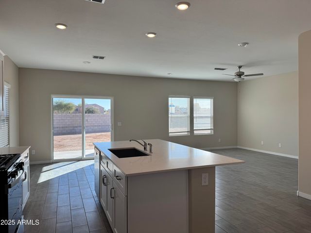 18897 N Avelino Drive, Maricopa, AZ 85138