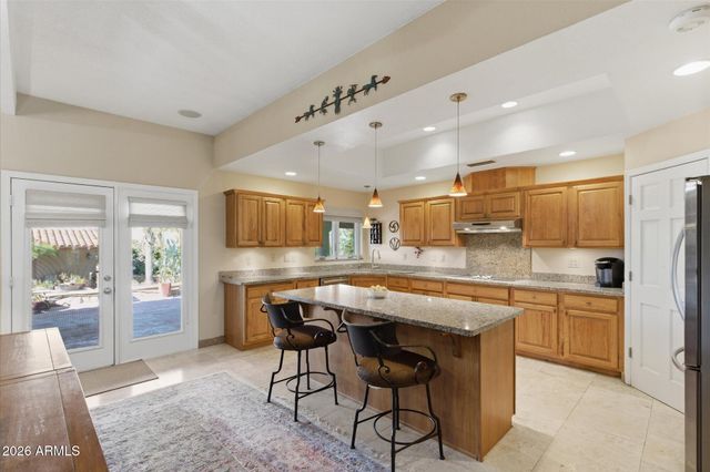 8944 E LAZYWOOD Place, Carefree, AZ 85377