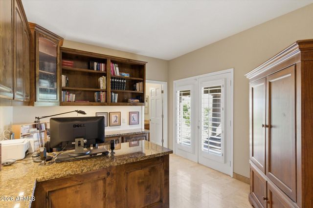 8944 E LAZYWOOD Place, Carefree, AZ 85377