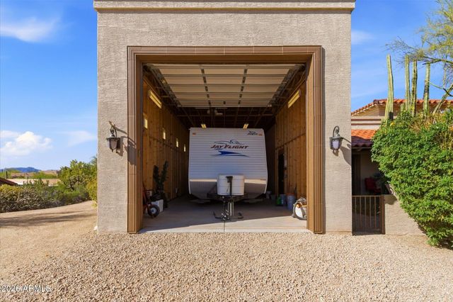8944 E LAZYWOOD Place, Carefree, AZ 85377