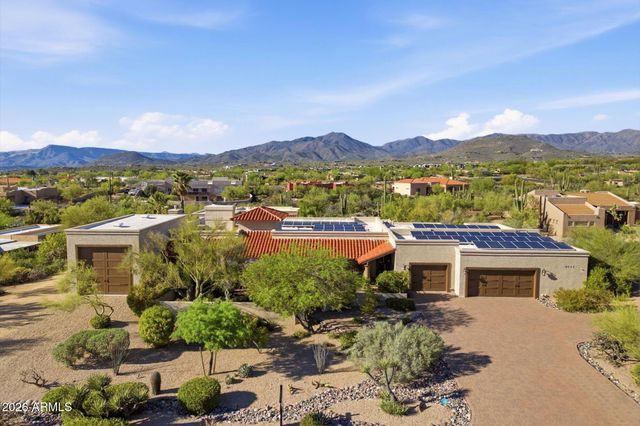 8944 E LAZYWOOD Place, Carefree, AZ 85377