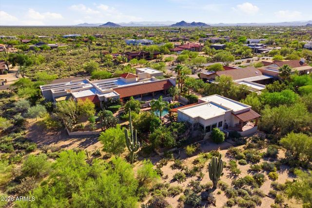 8944 E LAZYWOOD Place, Carefree, AZ 85377