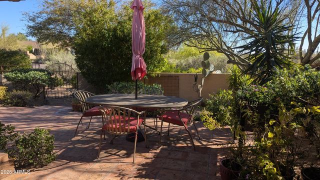 8944 E LAZYWOOD Place, Carefree, AZ 85377