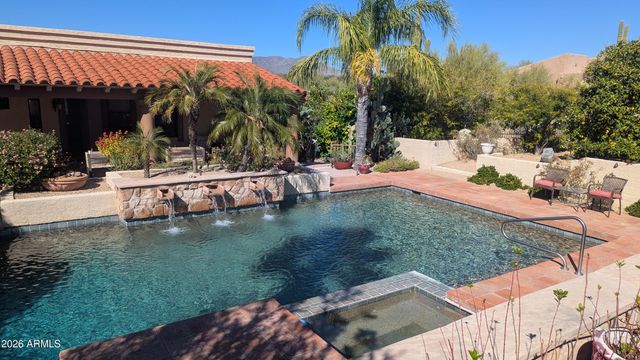8944 E LAZYWOOD Place, Carefree, AZ 85377