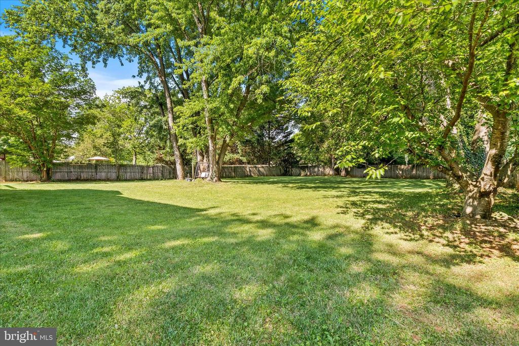 Image 48 of property listing at 7014 WILLOW TREE DR S, Middletown, MD 21769