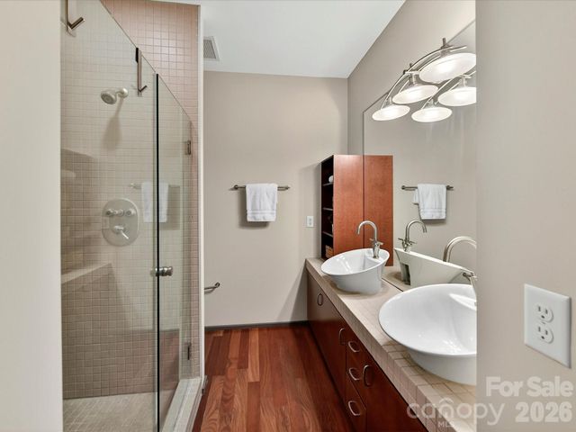 285 McDonald Avenue, Charlotte, NC 28203
