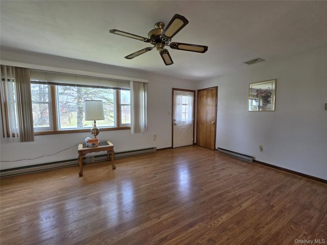 62 Pucky Huddle Road, Bethel, NY 12720