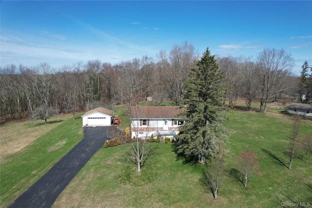 62 Pucky Huddle Road, Bethel, NY 12720
