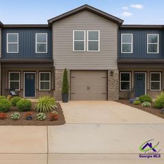 312 Beau Claire Circle, Byron, GA 31008