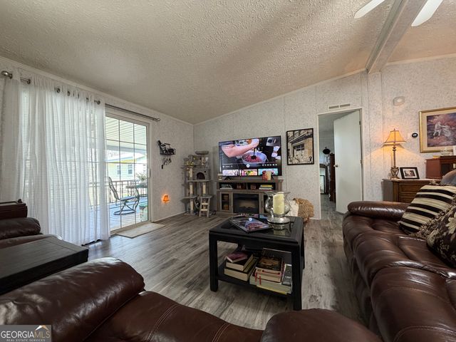 1162 Blacks Creek Drive, Clayton, GA 30525