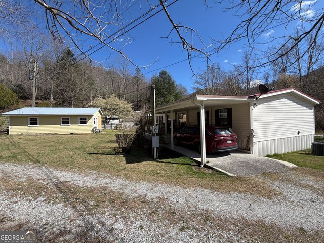 1162 Blacks Creek Drive, Clayton, GA 30525