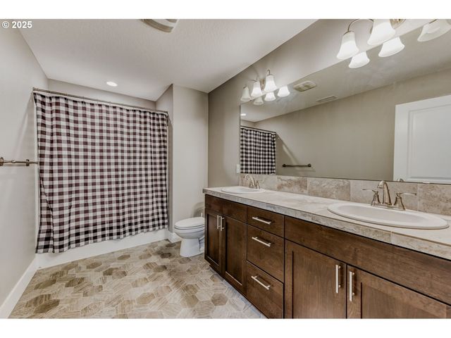 1561 Sw STRINGTOWN Rd, Forest Grove, OR 97116