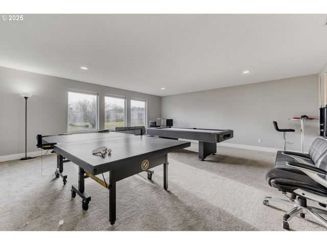 1561 Sw STRINGTOWN Rd, Forest Grove, OR 97116