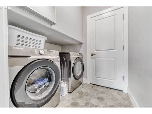 1561 Sw STRINGTOWN Rd, Forest Grove, OR 97116