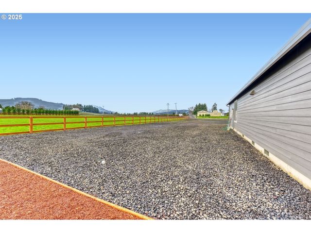 1561 Sw STRINGTOWN Rd, Forest Grove, OR 97116