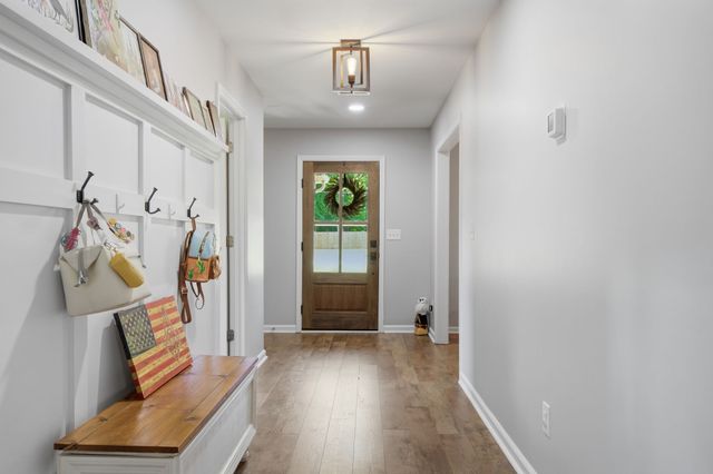 3465 Clegg Dr, Spring Hill, TN 37174