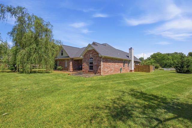 3465 Clegg Dr, Spring Hill, TN 37174