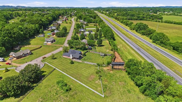 3465 Clegg Dr, Spring Hill, TN 37174