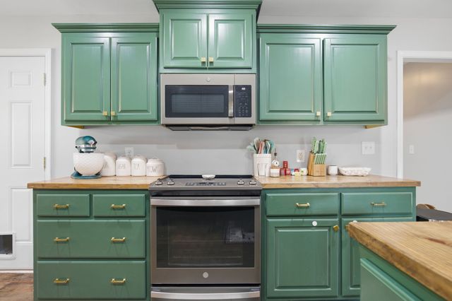 3465 Clegg Dr, Spring Hill, TN 37174