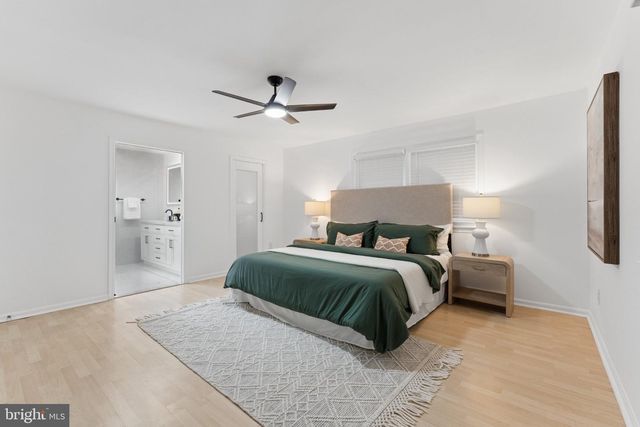 3219 FOX MILL RD, Oakton, VA 22124