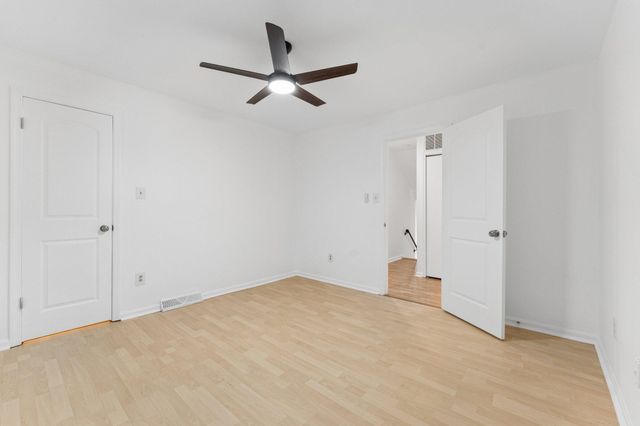3219 FOX MILL RD, Oakton, VA 22124