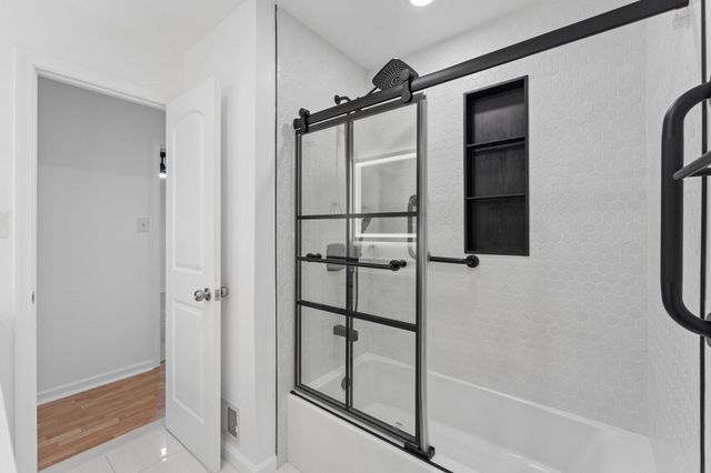 3219 FOX MILL RD, Oakton, VA 22124
