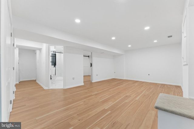 3219 FOX MILL RD, Oakton, VA 22124