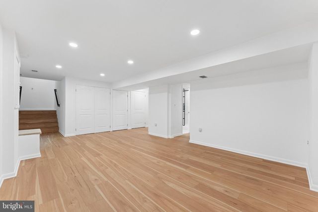 3219 FOX MILL RD, Oakton, VA 22124