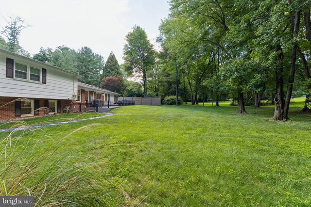 3219 FOX MILL RD, Oakton, VA 22124