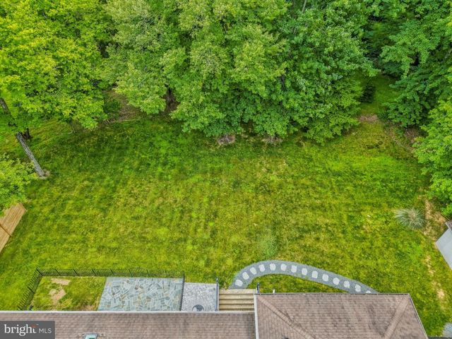 3219 FOX MILL RD, Oakton, VA 22124