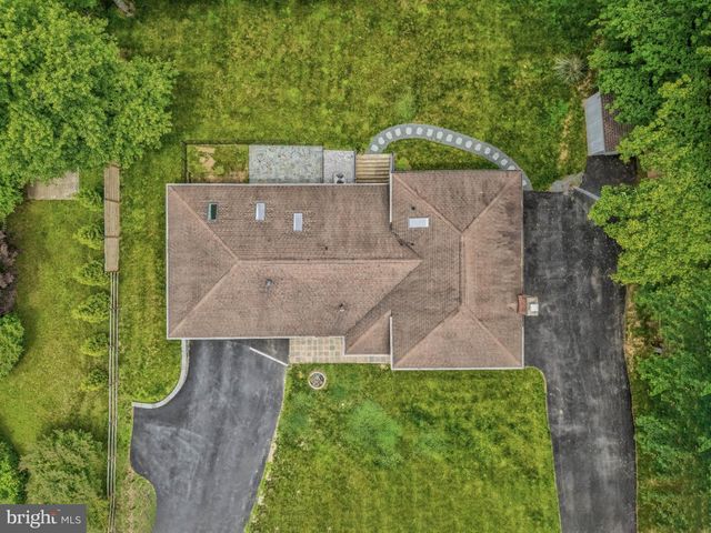 3219 FOX MILL RD, Oakton, VA 22124