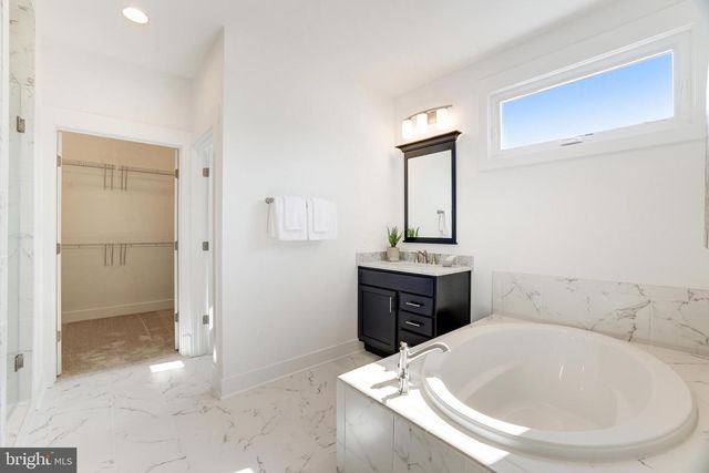 11012 WESTMORE DR, Fairfax, VA 22030