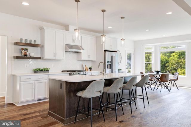 11012 WESTMORE DR, Fairfax, VA 22030