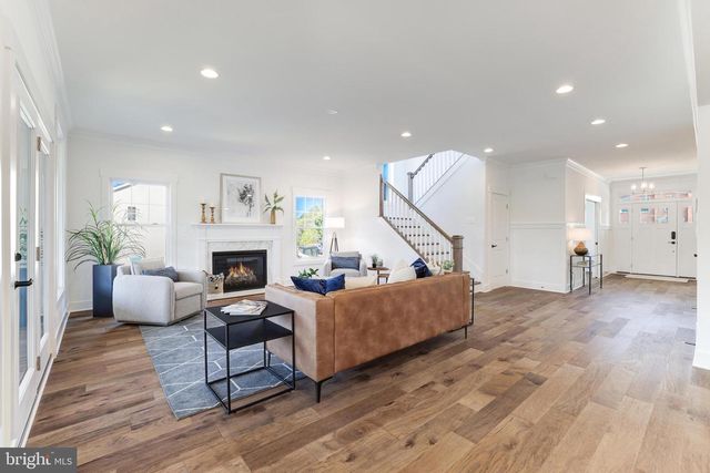 11012 WESTMORE DR, Fairfax, VA 22030