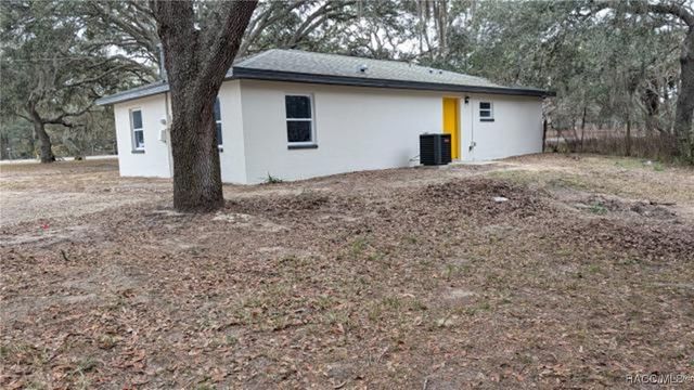 5859 S Oldfield Avenue, Homosassa, FL 34446